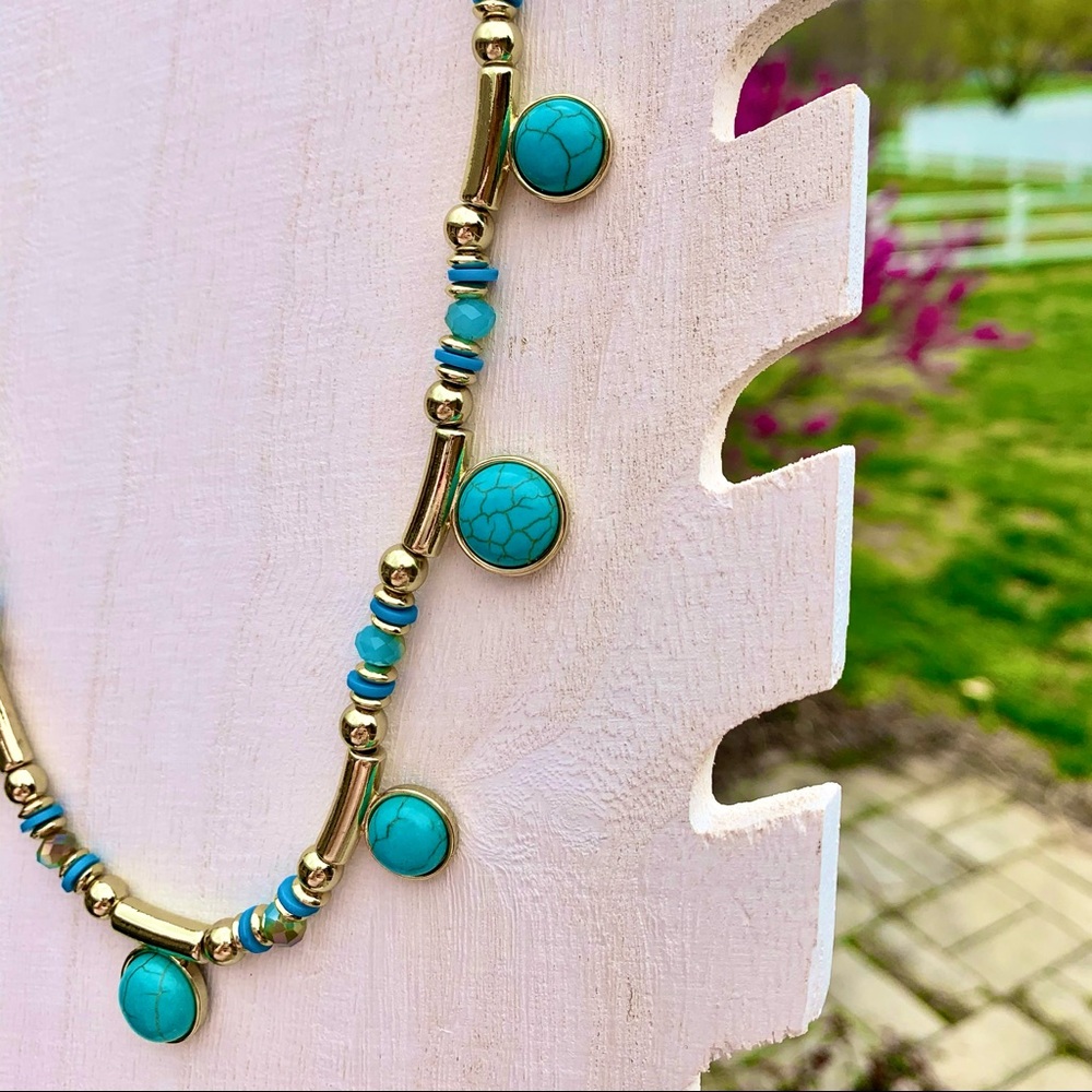 Authentic Premier Designs necklace